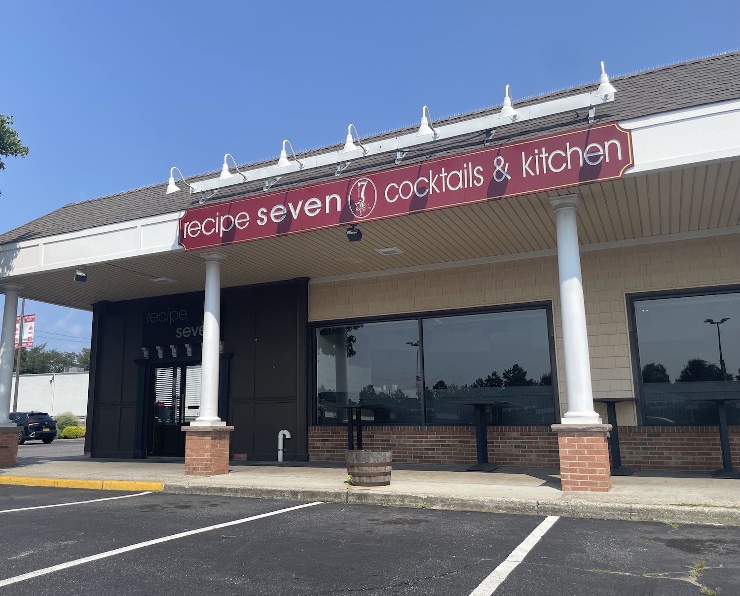 Daisy’s Nashville Lounge Opening 2nd Location at Old Recipe 7 Spot 