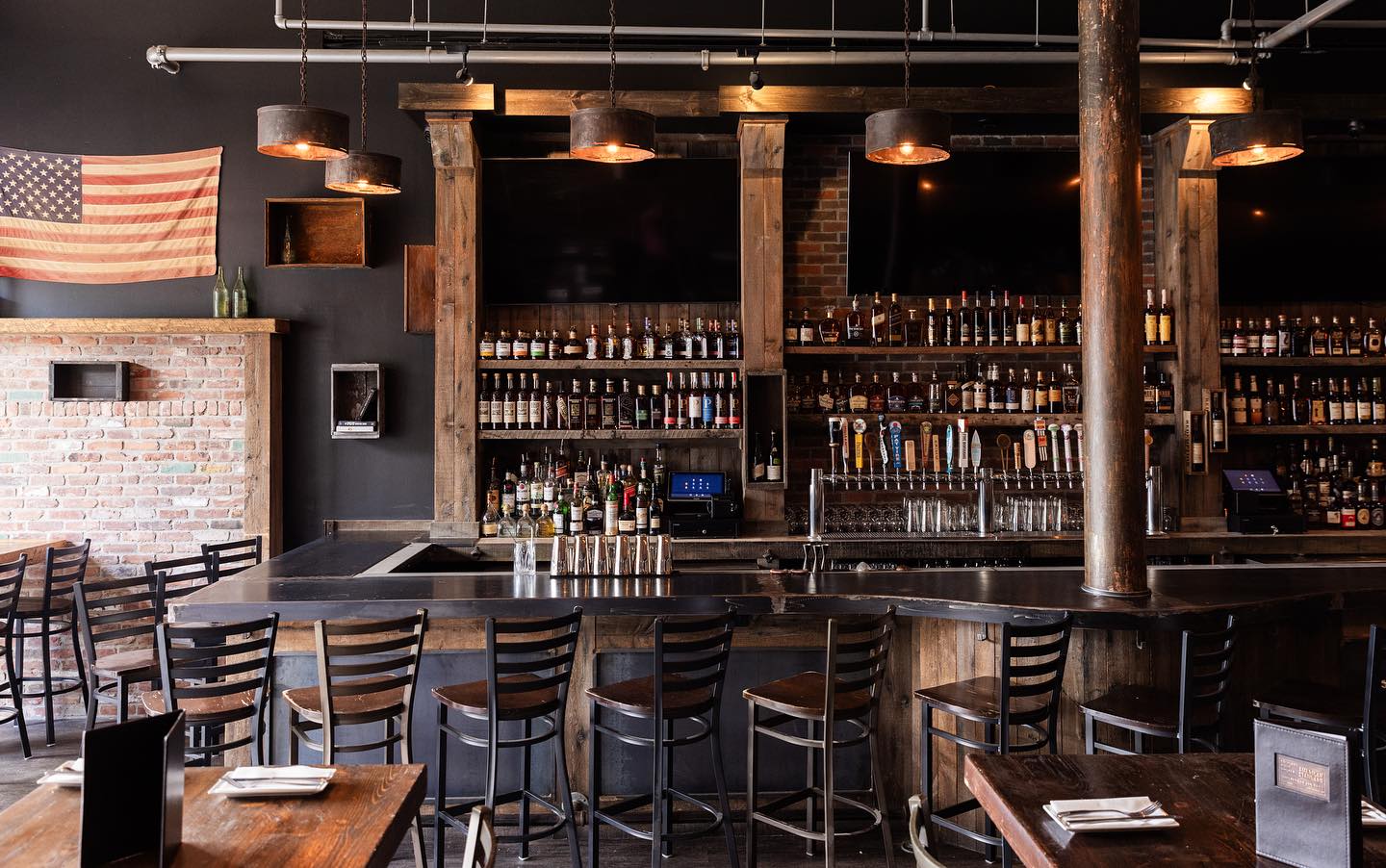 American Standard Whiskey Bar & Grill Now Open in Bay Shore at Old
